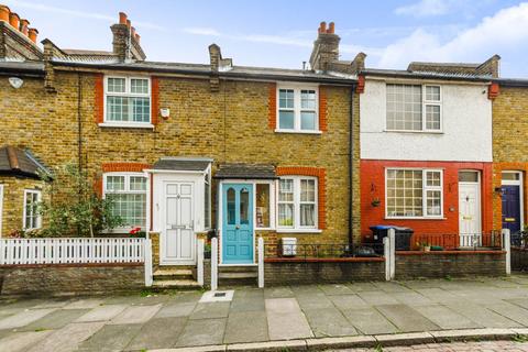 2 bedroom house to rent, Southgate N14, Southgate, London, N14