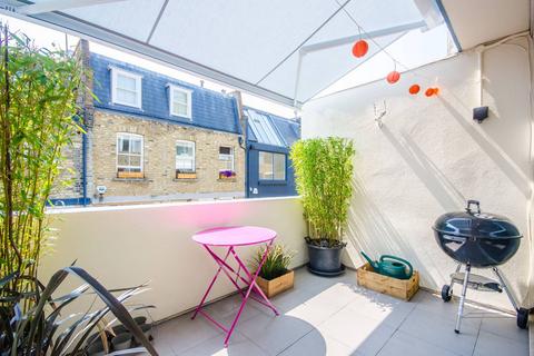 3 bedroom mews to rent, Ruston Mews, Notting Hill, London, W11