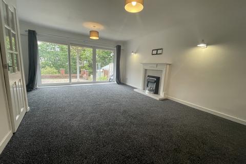 3 bedroom semi-detached house to rent, Clough Fold Road, Gee Cross