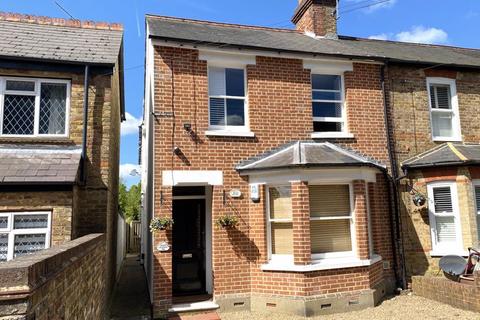 Lower Syncona Parsonage Lane, Farnham Common, Slough, SL2 3NX
