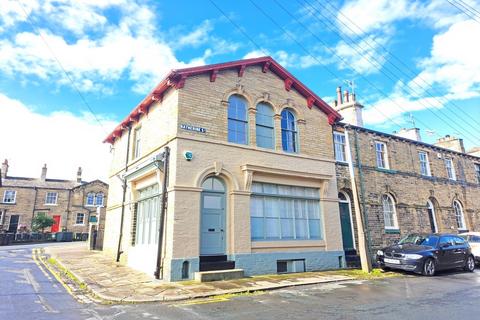 2 bedroom end of terrace house for sale, Katherine Street, Saltaire, West Yorkshire