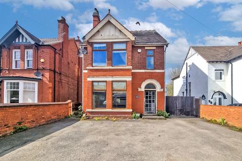 83 Lichfield Road, Bloxwich, Walsall, WS3 3LT