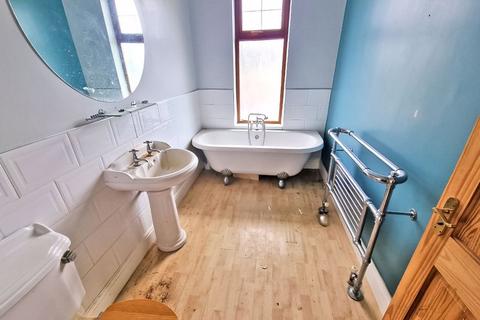 83 Lichfield Road, Bloxwich, Walsall, WS3 3LT