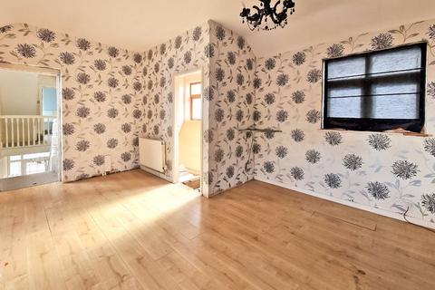 83 Lichfield Road, Bloxwich, Walsall, WS3 3LT