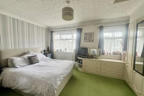 66 Chelmsford Avenue, Grimsby, DN34 4SD
