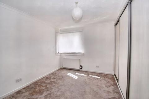 2 bedroom apartment to rent, Elgin Place, Kilsyth