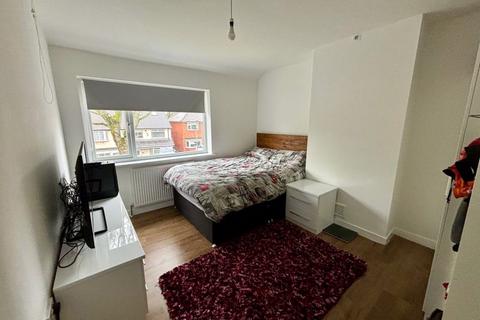 125 Curbar Road, Birmingham, B42 2AY