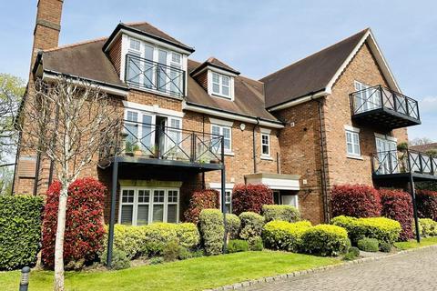 2 bedroom apartment to rent, 1 Miller Smith Close, Tadworth