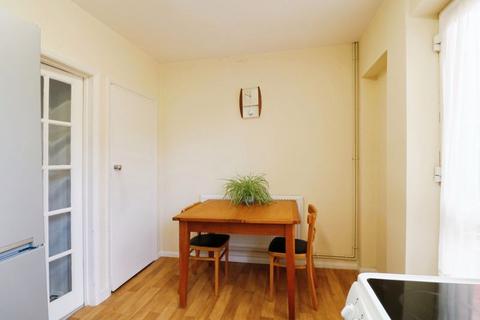 92 Trelawney Avenue, Langley, Slough, SL3 8RW