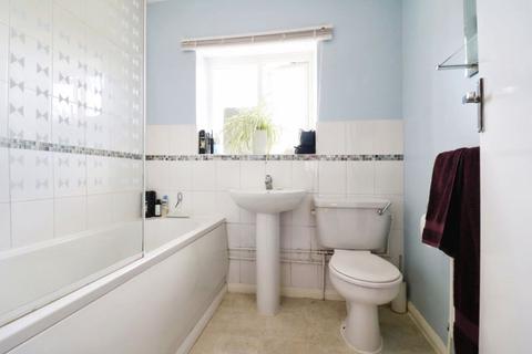 92 Trelawney Avenue, Langley, Slough, SL3 8RW