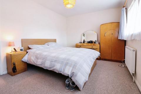 92 Trelawney Avenue, Langley, Slough, SL3 8RW