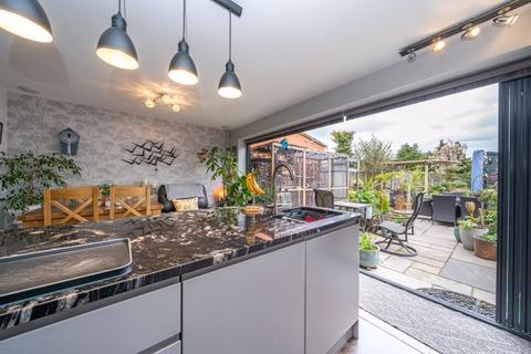 14 Apollo Close, Dunstable, LU5 4AQ