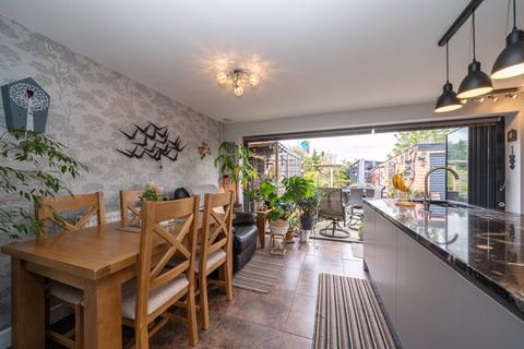 14 Apollo Close, Dunstable, LU5 4AQ