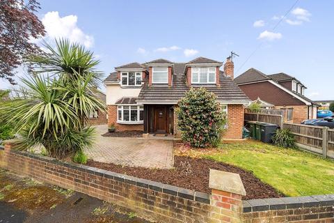 4 bedroom detached house for sale, Yew Tree Close, Fair Oak, SO50