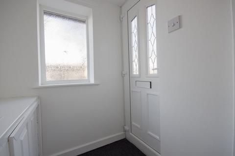 2 bedroom semi-detached house to rent, St. Andrews Road West, Middlesbrough, TS6 7JB