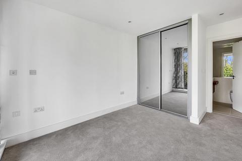 2 bedroom apartment to rent, Kingfisher Way, Cambridge CB2