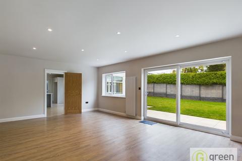 136 Gibbons Road, Sutton Coldfield, B75 5HD