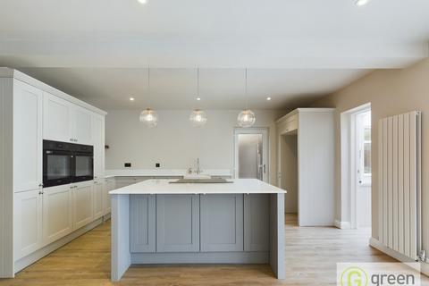 136 Gibbons Road, Sutton Coldfield, B75 5HD