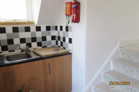 2 bedroom apartment to rent, Richmond Court, Barmouth LL42