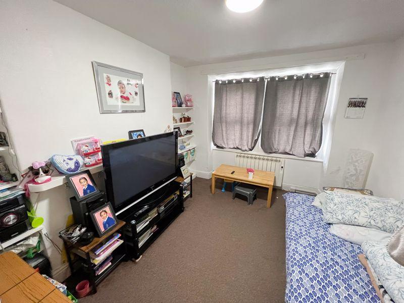 4 Murrays Road,...