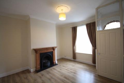 2 bedroom terraced house to rent, Manchester Road, Rochdale OL11