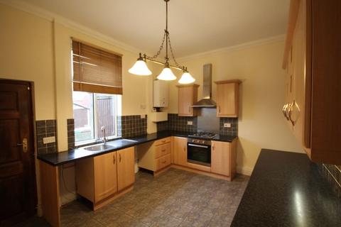 2 bedroom terraced house to rent, Manchester Road, Rochdale OL11