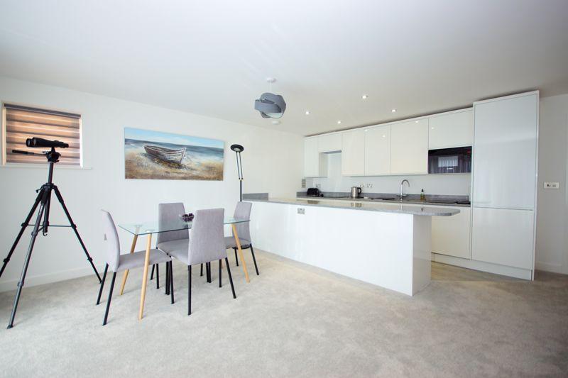 Kitchen/Dining Area