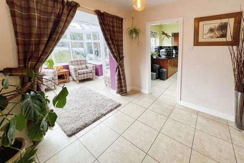 40 Cotswold Crescent, Bury, BL8 1QP