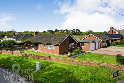 3 bedroom detached bungalow for sale, Holmesdale Road, Brundall, Norwich