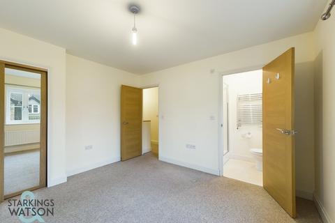 2 bedroom semi-detached house for sale, Minns Crescent, Poringland, Norwich