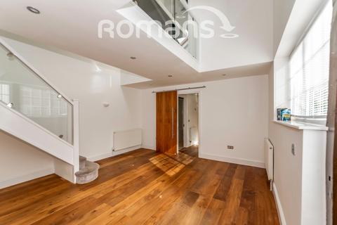 2 bedroom cottage to rent, Bonnicut Court, Sunningdale