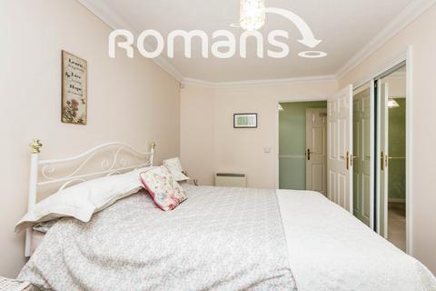 1 bedroom apartment to rent, Fern Hill Lodge, Farnborough, GU14
