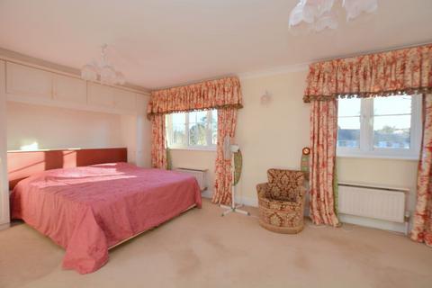 3 bedroom flat for sale, 432,Uxbridge Road, Hatch End