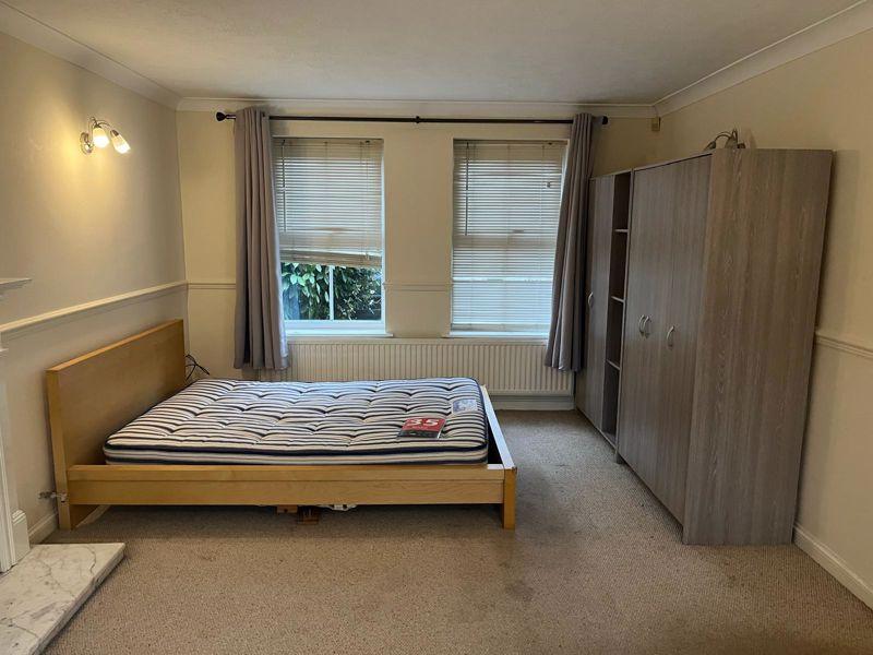 House in Bristol - More