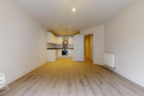 3 bedroom apartment to rent, Temple Road, Croydon