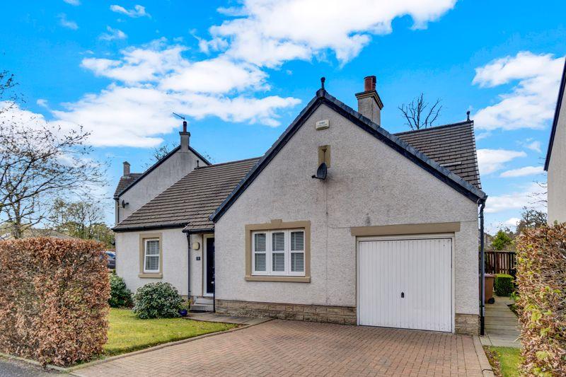 5 The Grange, Perceton, Irvine, KA11 2EU 3 bed detached bungalow for