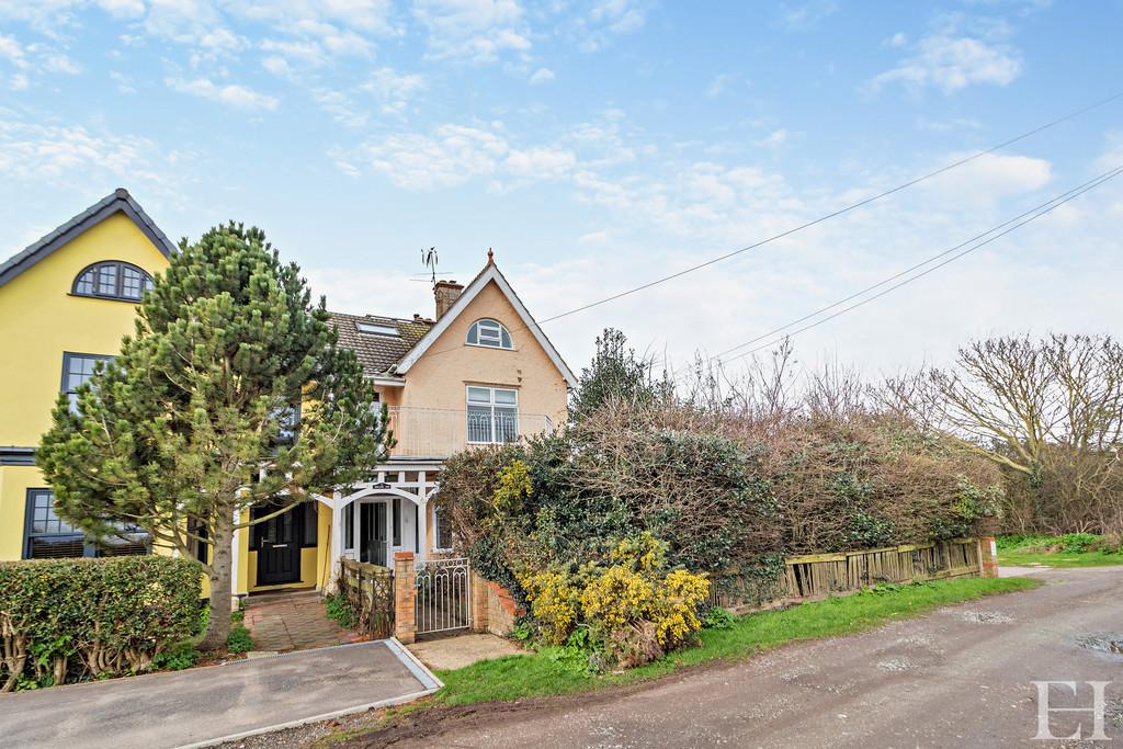 Kessingland, Lowestoft 6 bed semidetached house for sale £650,000