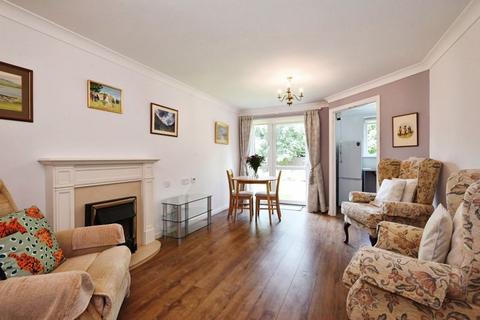 1 bedroom flat for sale, 405-411 Reading Road, Wokingham RG41