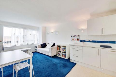 Poole - 1 bedroom flat for sale