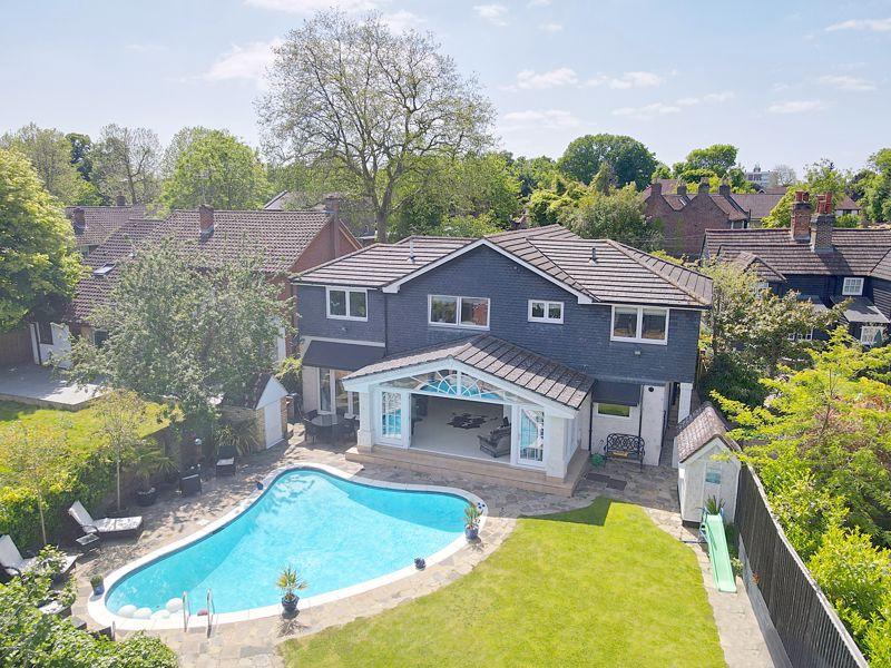 Chapel Lane, Chigwell IG7 5 bed detached house for sale £1,650,000