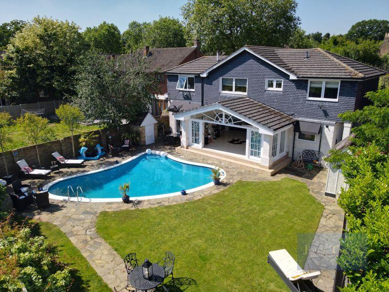 Chapel Lane, Chigwell IG7 5 bed detached house for sale £1,600,000