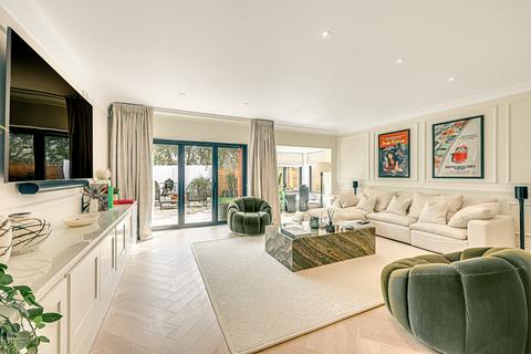 5 bedroom detached house for sale, Westcliff-on-sea SS0