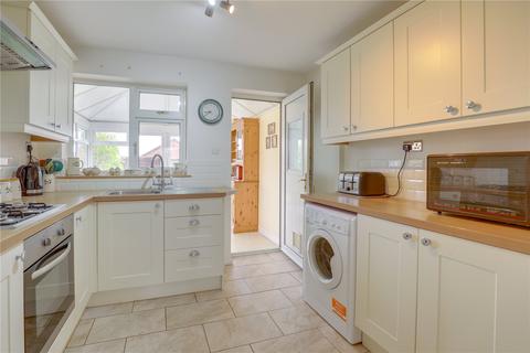 2 bedroom bungalow for sale, 59 Hook Farm Road, Bridgnorth, Shropshire