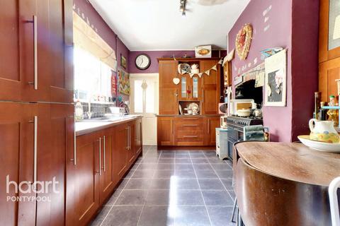 3 bedroom terraced house for sale, Holyoake Terrace, Pontypool