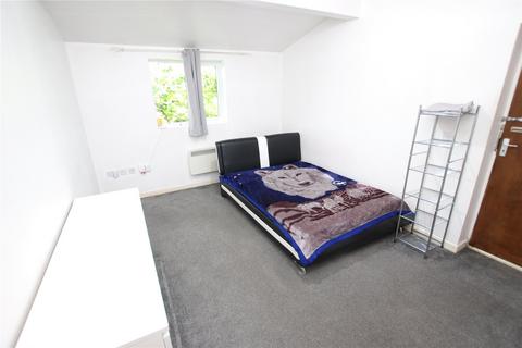 Property to rent, Dunstable, Bedfordshire LU6