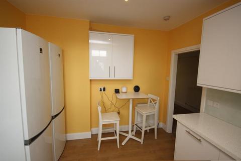 3 bedroom flat to rent, Bromyard Avenue, East Acton, London, W3 7JD