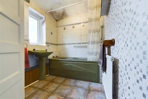 21 Falfield Road, Tuffley, Gloucester, GL4 0ND