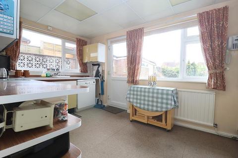 3 bedroom semi-detached house for sale, Woodford Road, Dunstable, Bedfordshire, LU5 4JS