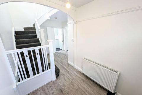 3 bedroom house to rent, London NW2
