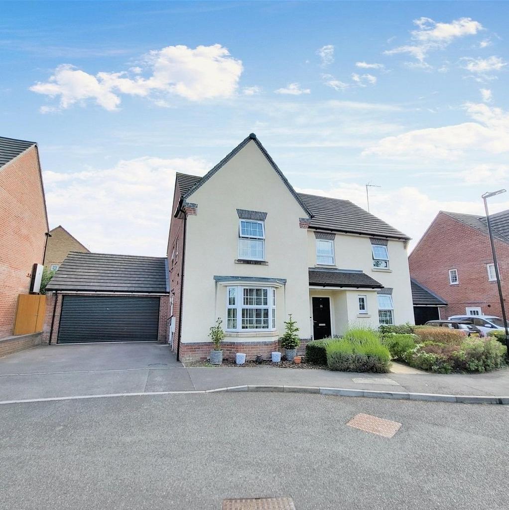 John Ireland Way, Pulborough RH20 5 bed detached house £795,000